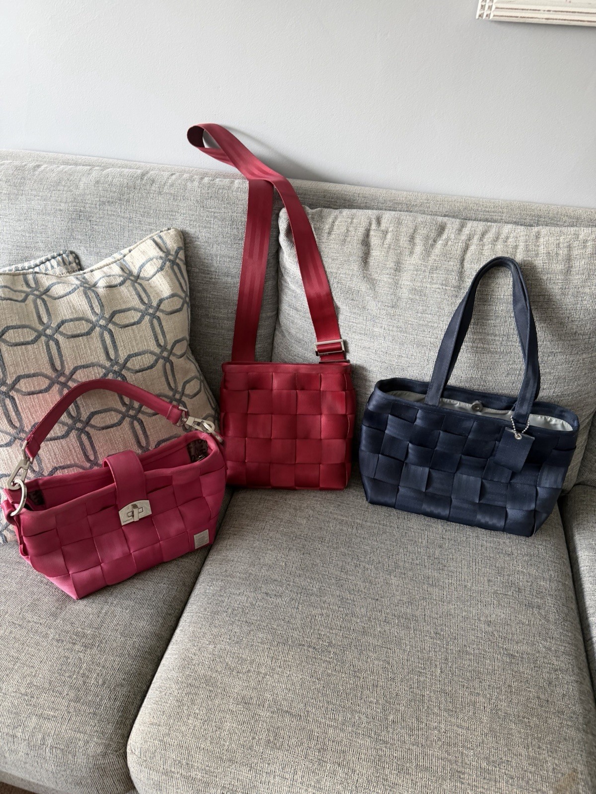 Harveys Seatbelt Purse lot of 3 Purses: Red, Pink, Blue