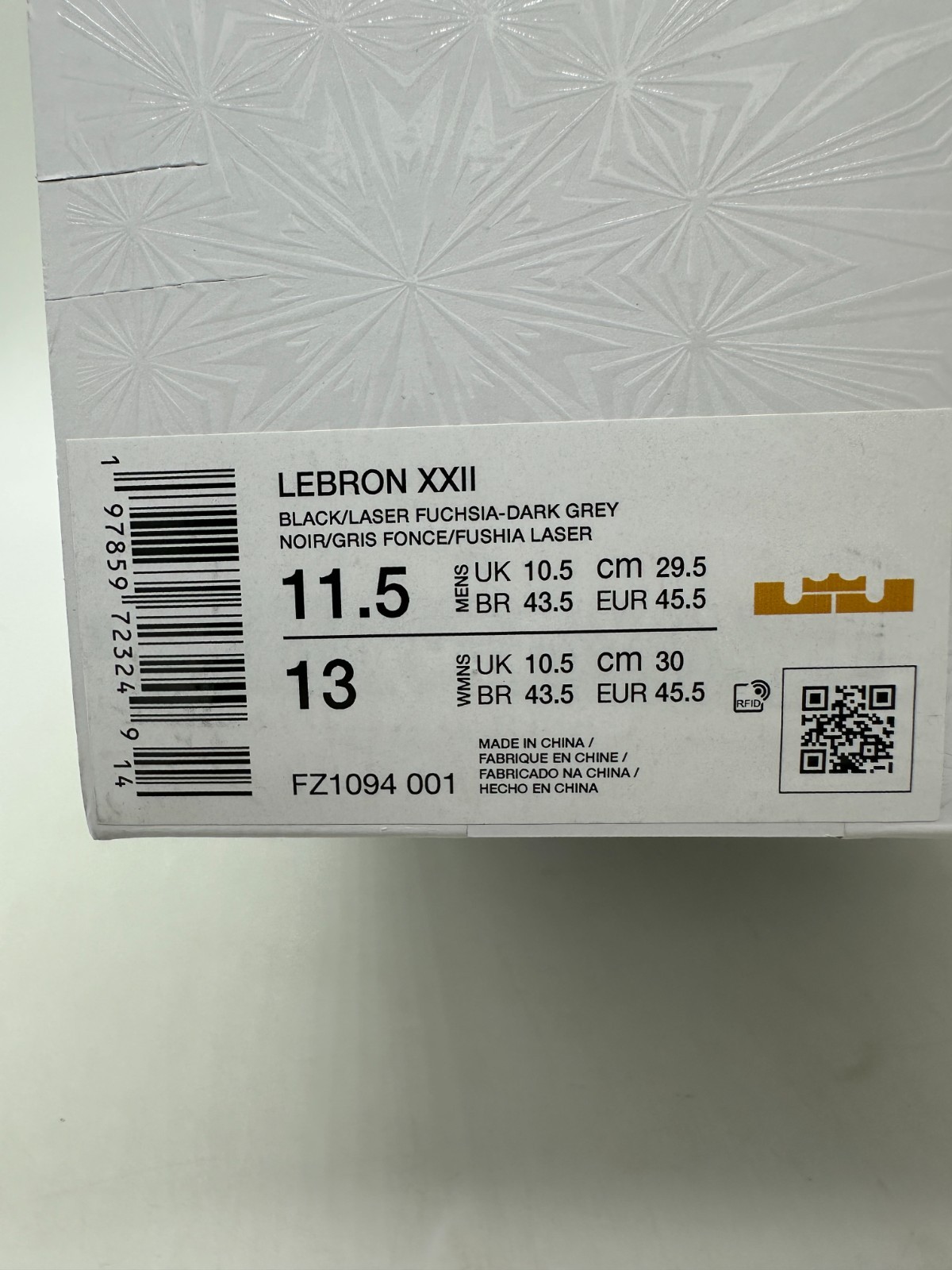 Nike Lebron 22 XXII Men’s Size 11.5 Black Glow In The Dark Shoes FZ1094 001