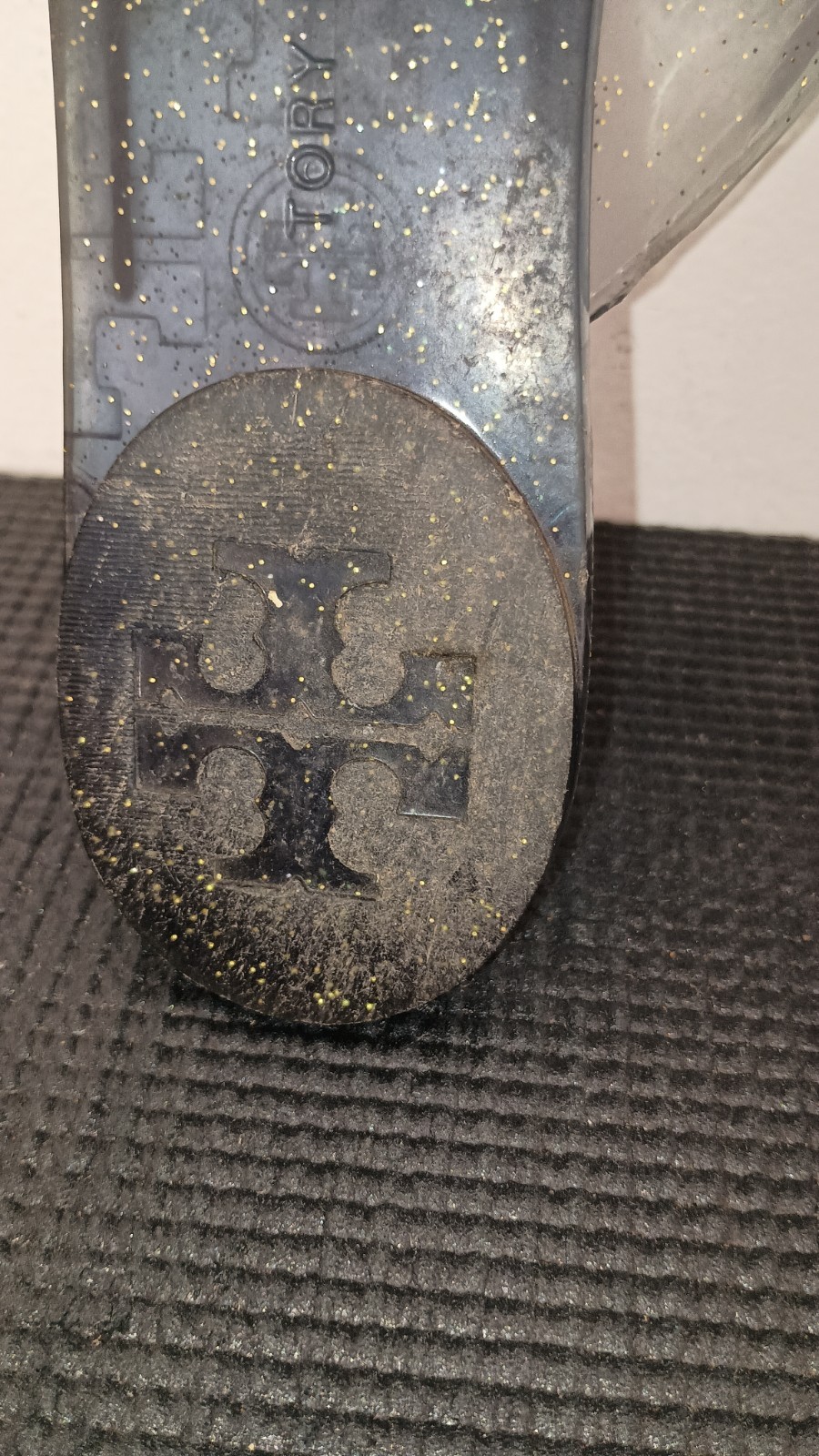 Tory Burch Jelly Sparkle Flip Flops Fit Like 9 Measurements In Pictures