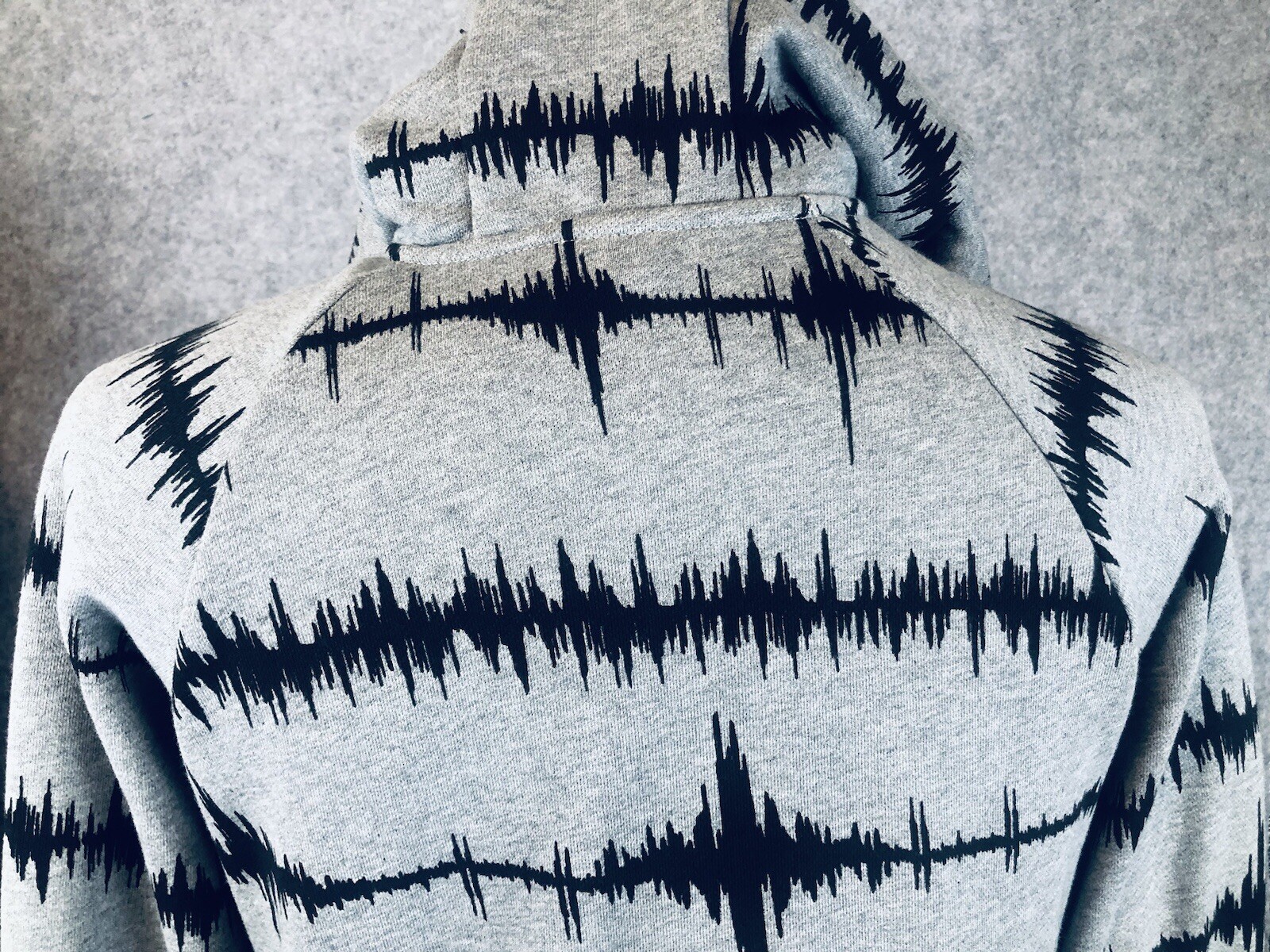 ROCKSMITH Hoodie Size L All Over Sound wave Print 90s Grunge Music Hip Hop