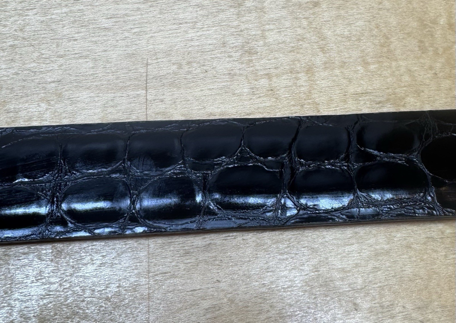 Cole Haan SET OF 2 Size 30 Men’s Leather Croc Embossed Belts 1 Black 1 Brown