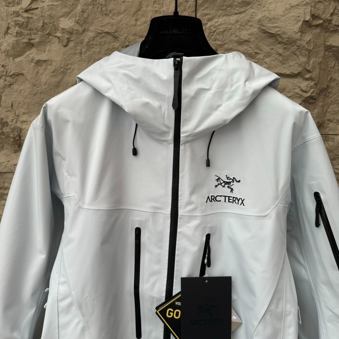 Arcteryx Alpha SV winter Jacket Men’s light Grey ( white) Size XL new