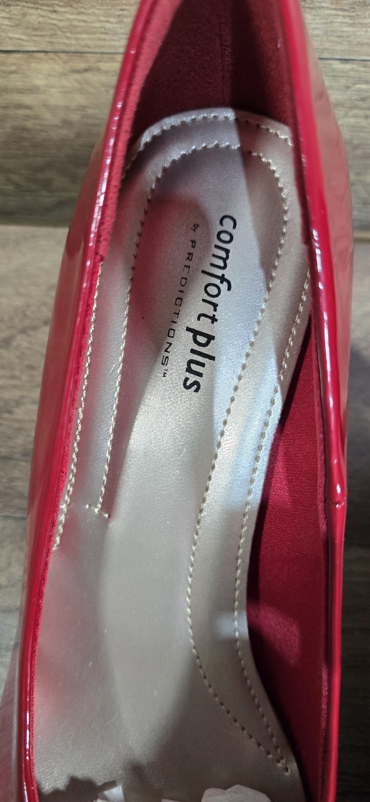 Comfort Plus By Predictions Heels Red New Size 9