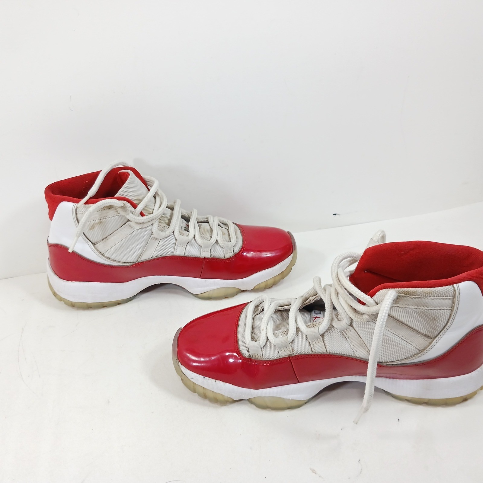 Air Jordan 11 Retro Cherry 2022 White Varsity Red CT8012-116 Mens Size 11