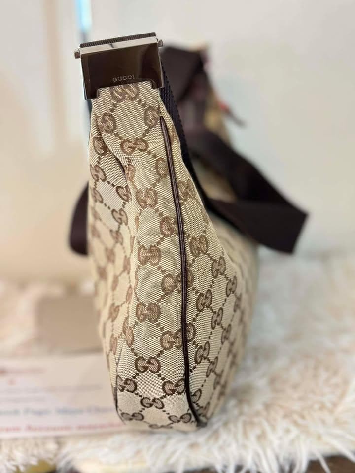 Gucci Half Moon Shoulder Bag Gift Present 0607b