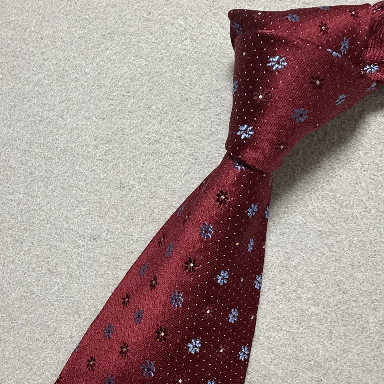 Brioni Silk Tie Burgundy Blue Floral Dot Pattern Luxury Classic Made in Italy