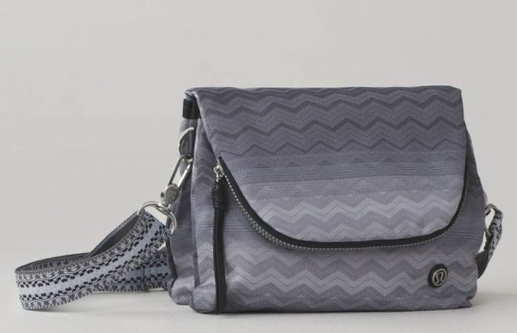 Lululemon Party Om Crossbody Messenger Gorpcore Festival Purse Gray Zig Zag