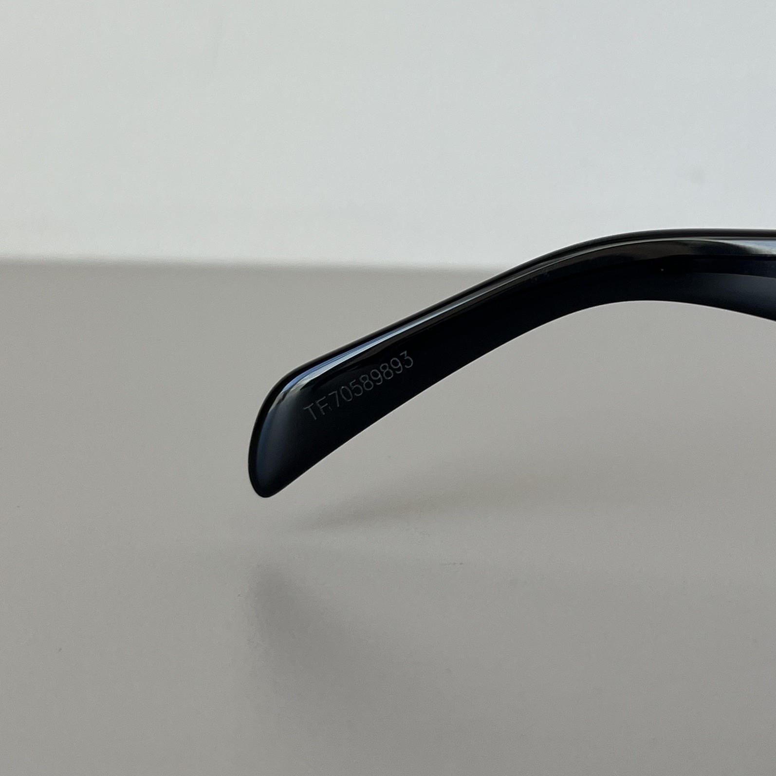 Celine CL40194 Triomphe Oval Shiny Black Sunglasses