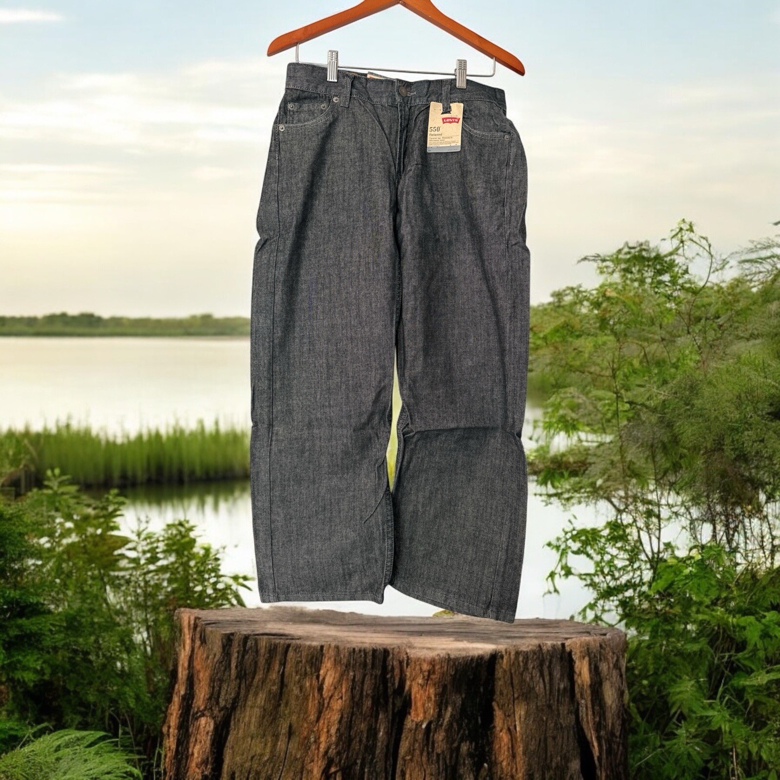 Levi’s 550 Relaxed Fit Tapered Leg Sits Below Waist Jeans Size 10 Husky 30 X 26