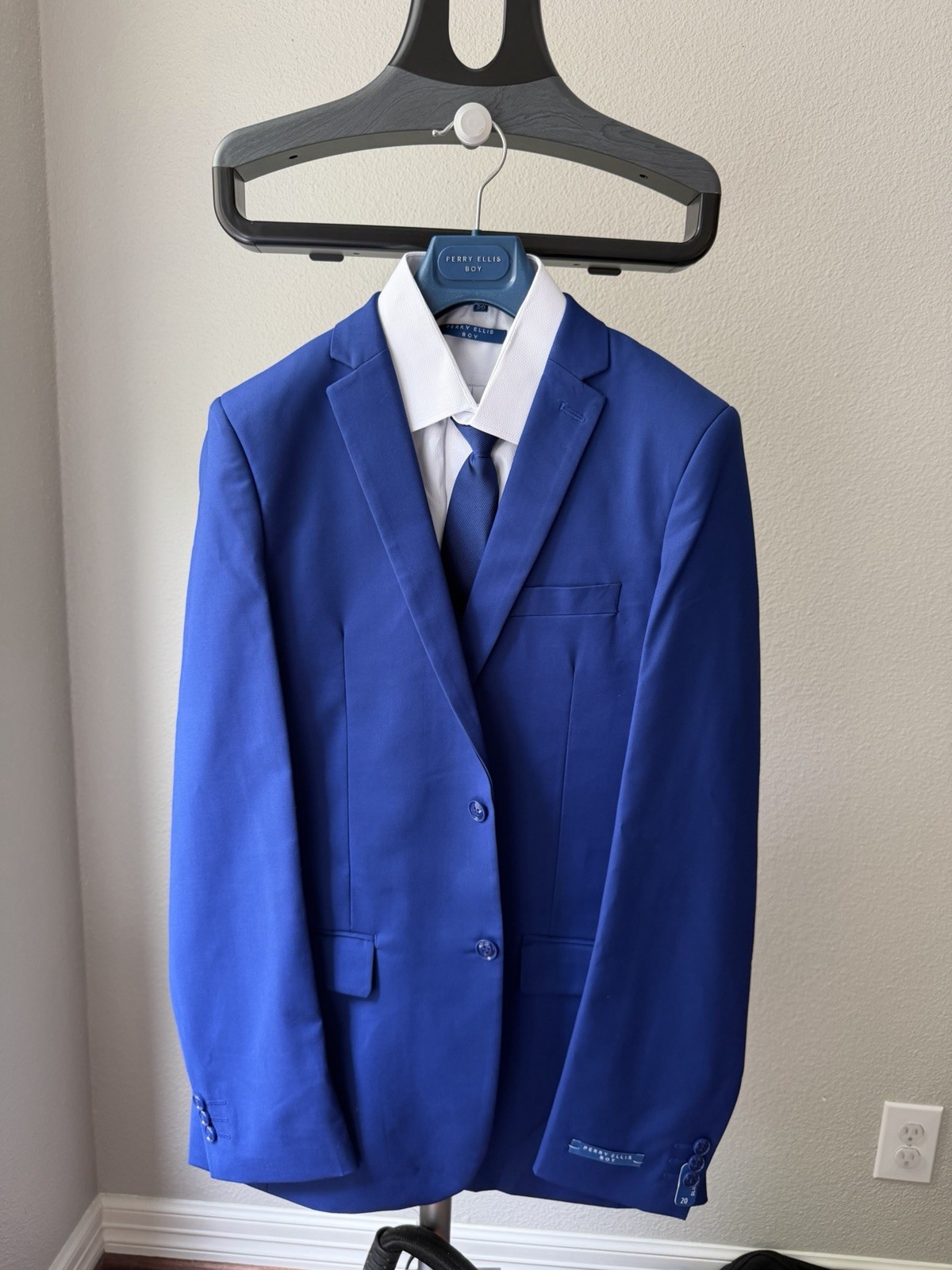 Perry Ellis Boys Blue 5-Piece Suit Set Size 20 Slim Fit Stretch Formal PB363-12
