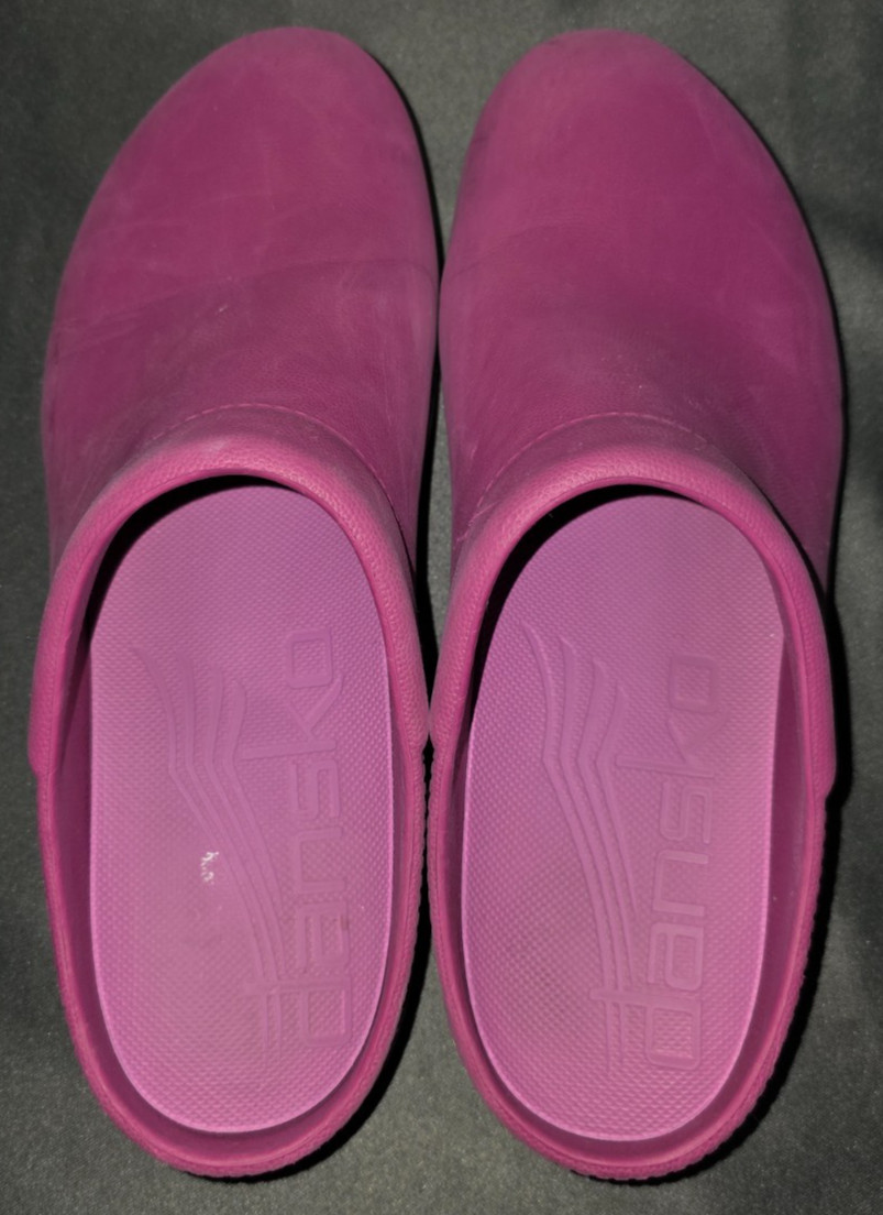 2025 Dansko Women’s Kane Molded Fushia EVA Clog Size 42 EU /11.5-12 US