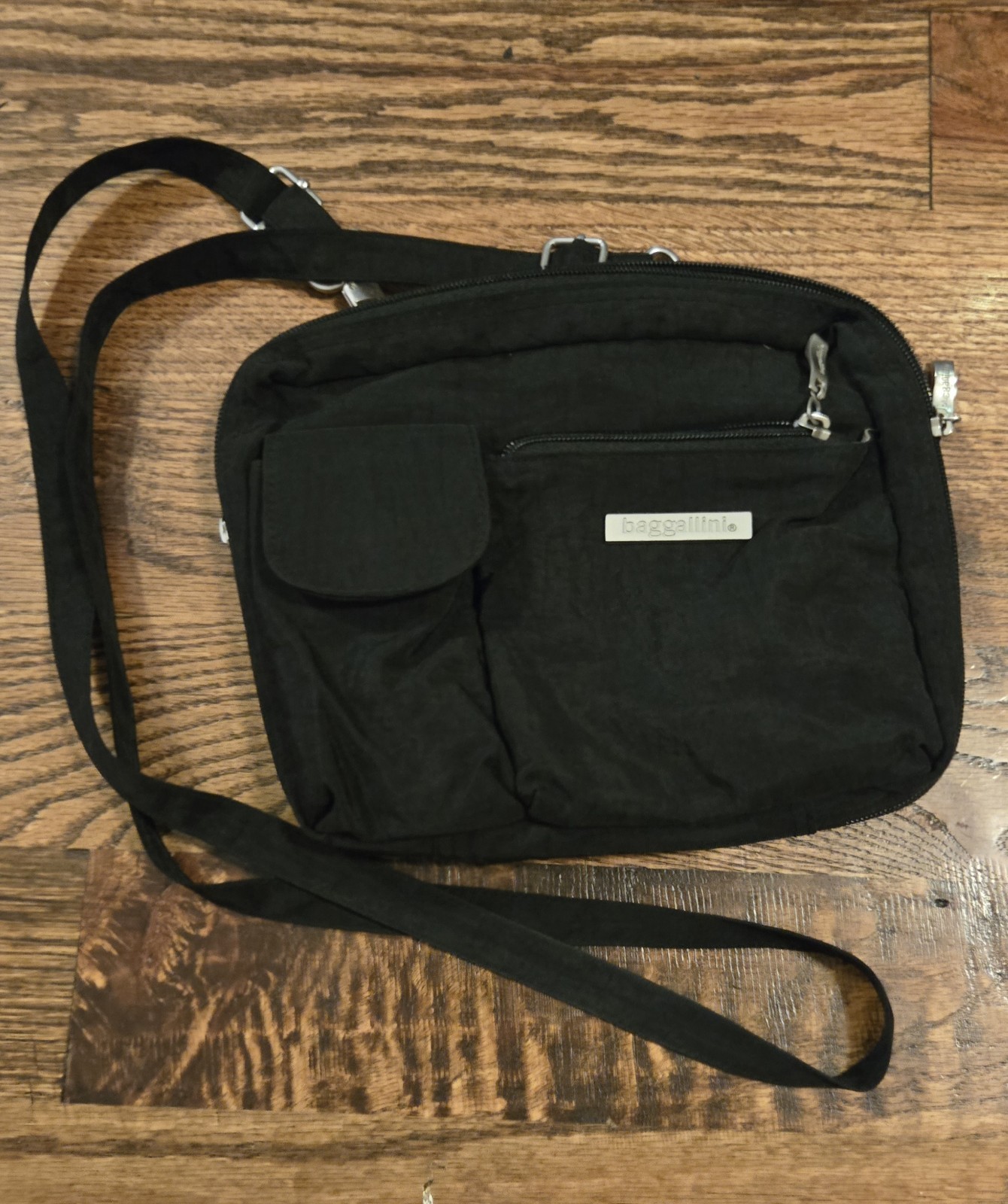 Baggallini Convertable Waist/Shoulder Bag -Pockets Pockets Pockets In Black