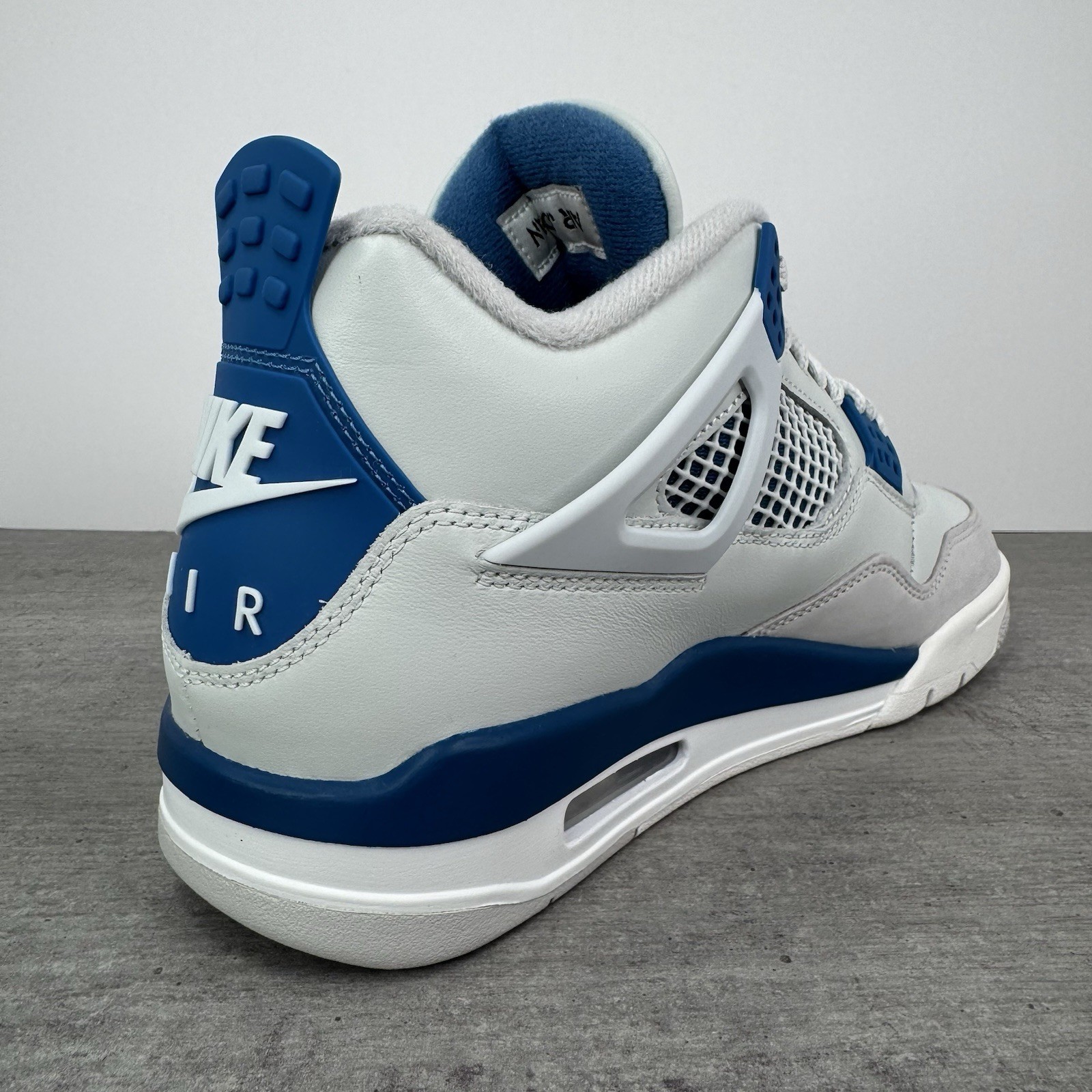 Nike Air Jordan 4 Retro ‘Military Blue’ – Men’s Size 8 – FV5029-141 White/Blue