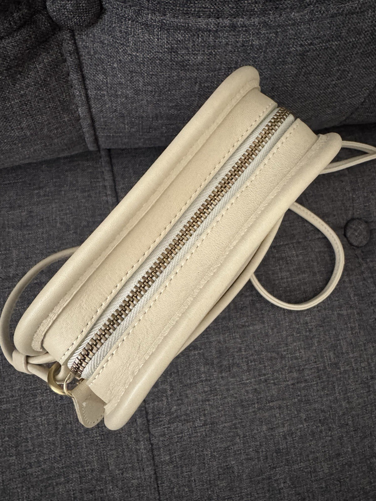 Vintage Coach Abbie Bone Leather Crossbody 9017