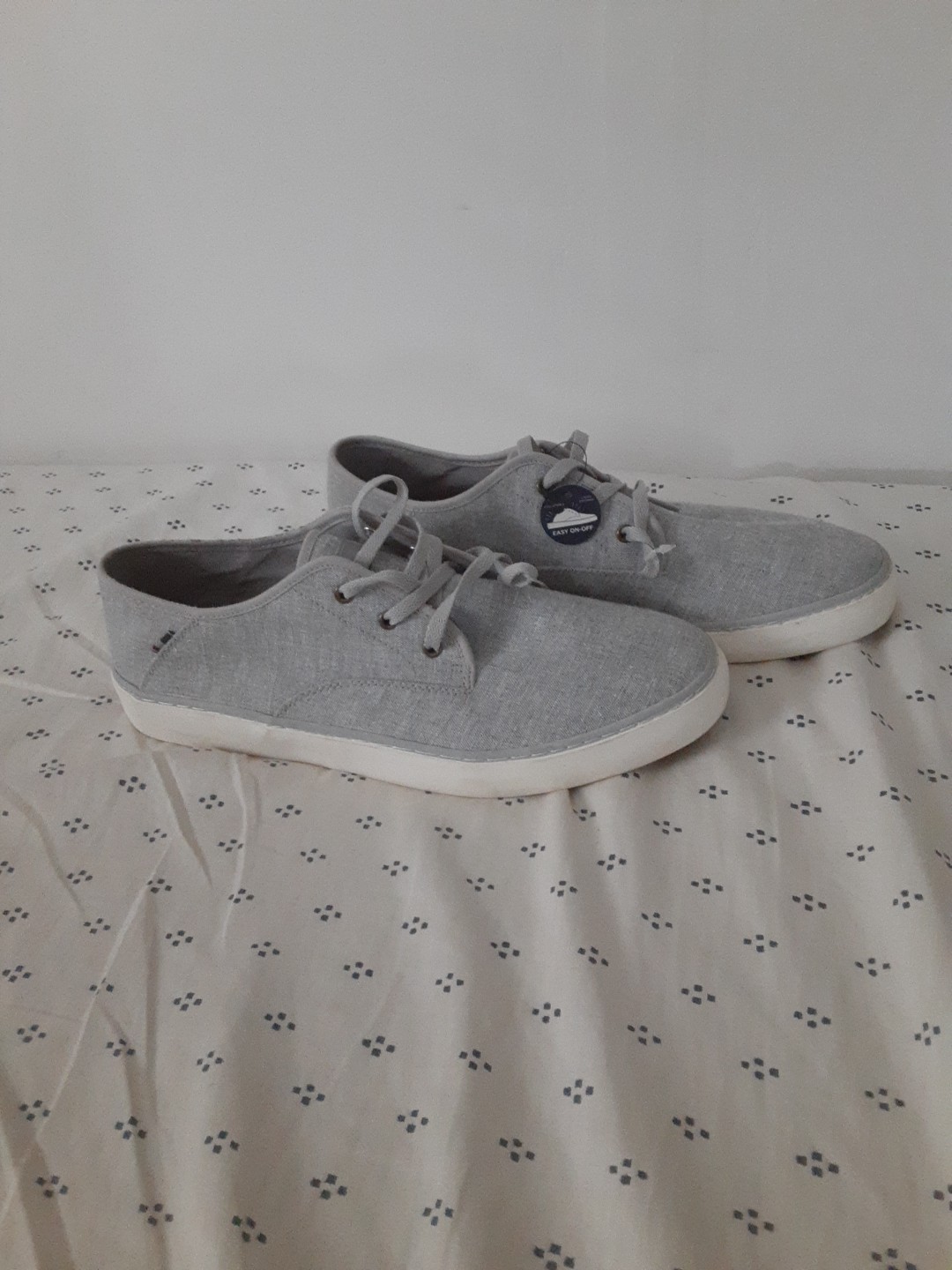 Ben Sherman Men’s Slip On Comfort Shoes Size 11.5 Grey And White