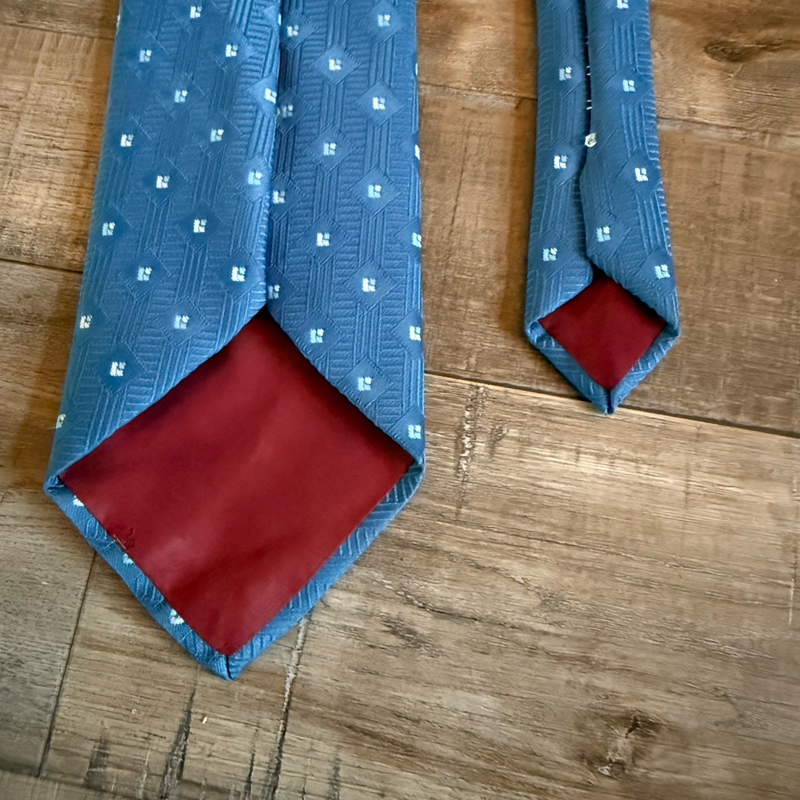 Blue Light Blue Geometric Woven Men’s Tie 100% Polyester Classic 57-60″ One Size