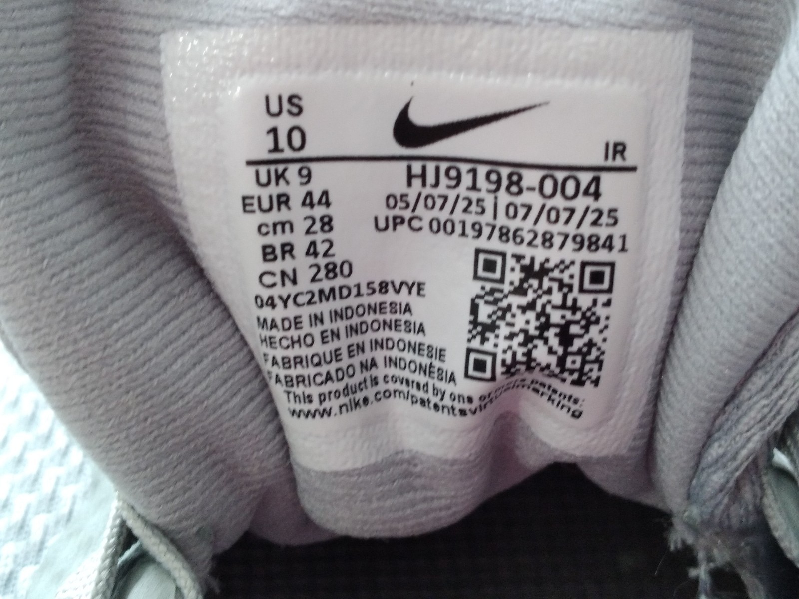 Nike Revolution 8 HJ9198-004 Light Smoke Grey Black Men’s 10 Athletic Sneakers