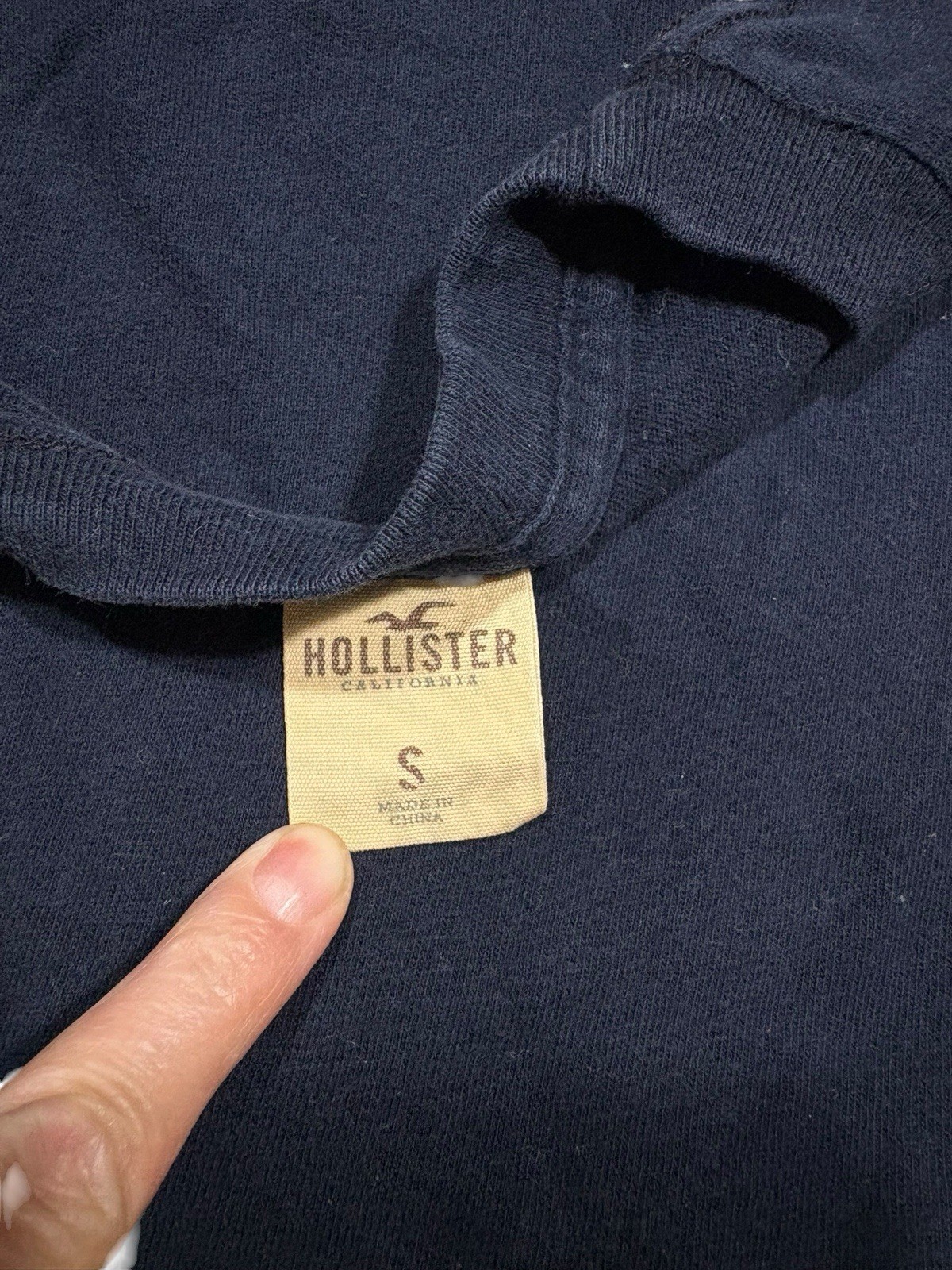 Hollister California Men’s Navy Logo Graphic Short Sleeve T Shirt Size Small