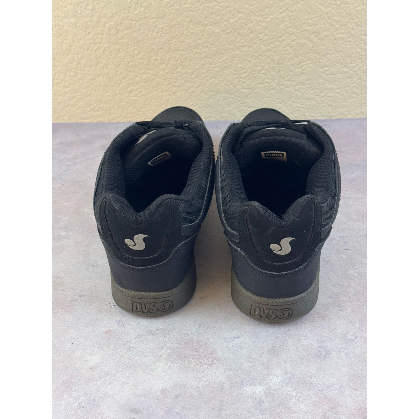 DVS Celsius Mens Size 13 Skateboarding Shoes Black-Gray DVF0000233