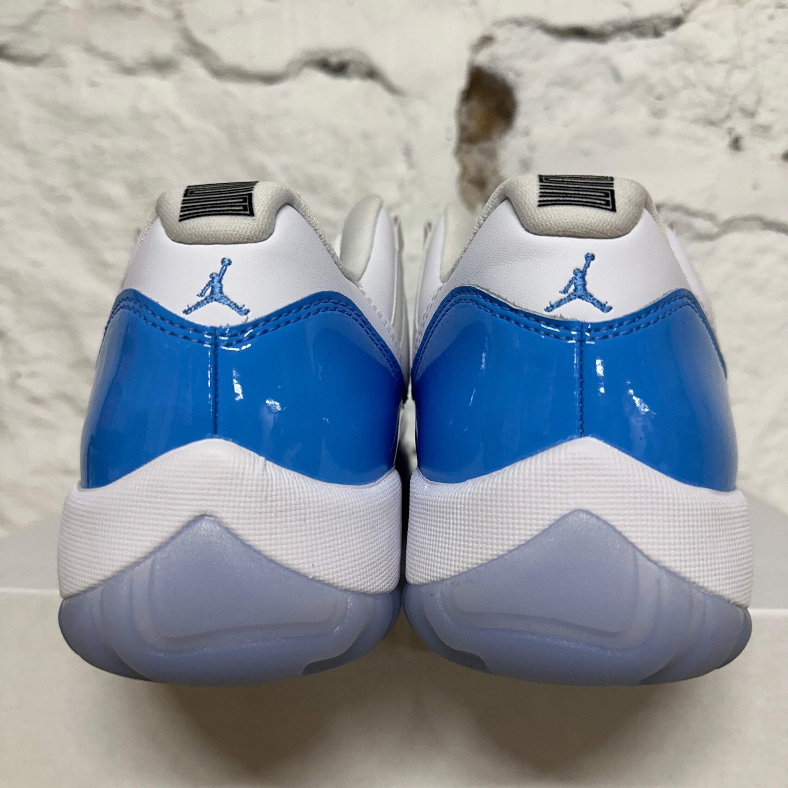Air Jordan 11 Low University Blue (2026) Men’s Size 11.5 Pre-owned FV5104-100