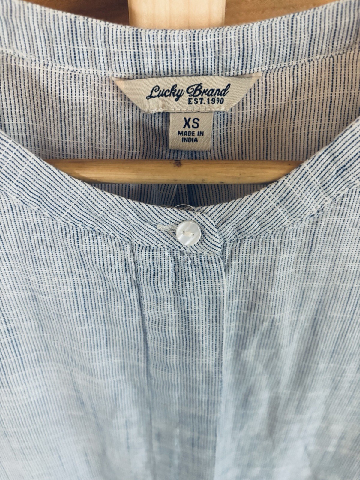 Lucky Brand Coastal Blouse Minimalist Top 100% Natural Fiber Side Beach Surfside