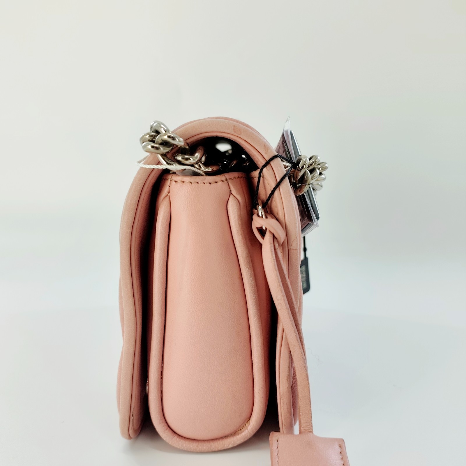 Leather Matelasse Crossbody Bag BF00284