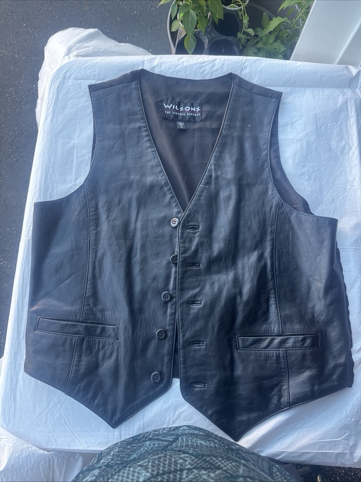 Wilsons Men’s Black Leather Vest L Regular Button Closure Pockets Solid