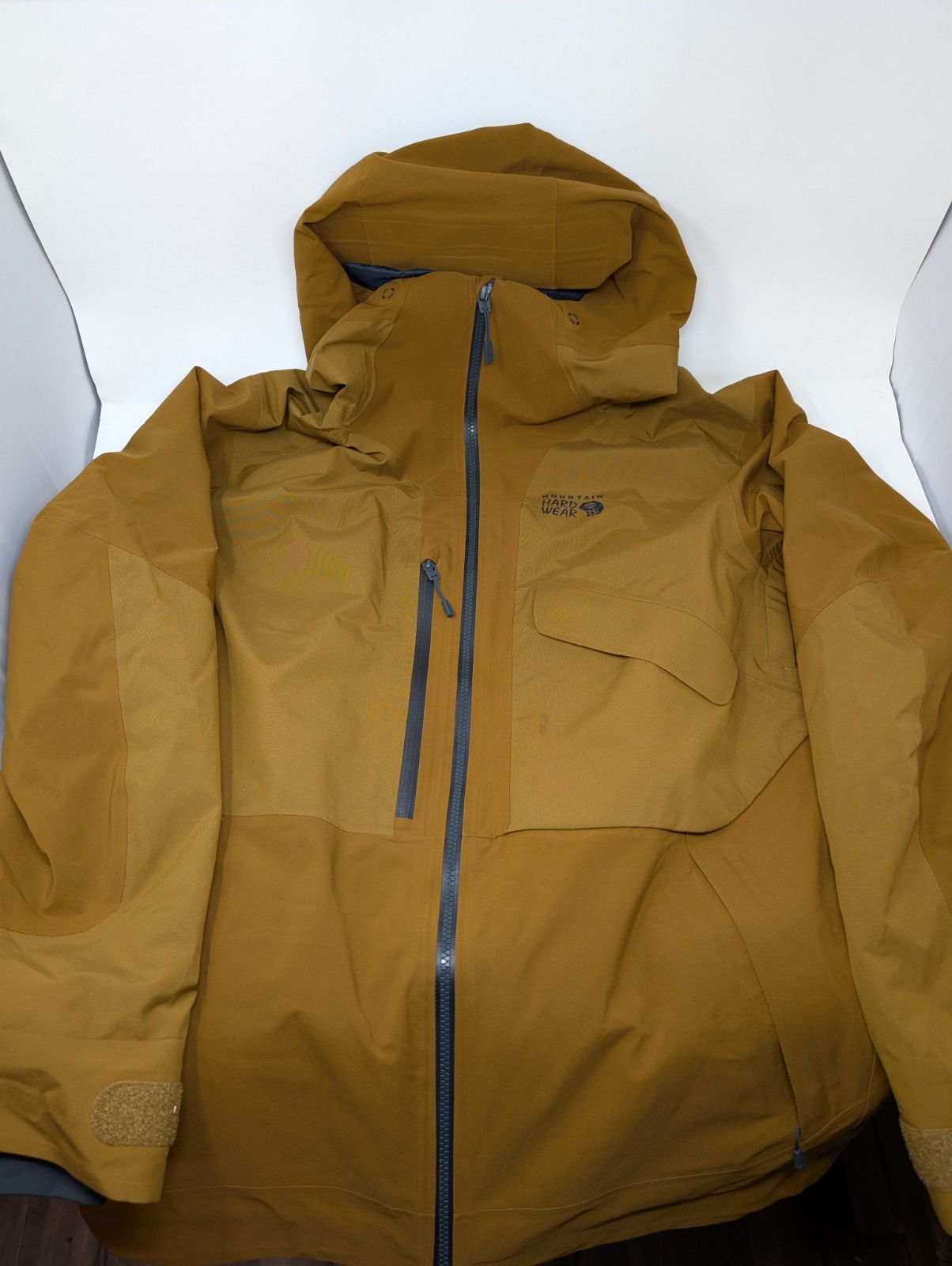 Men’s Mountain Hardwear Cloud Bank Gore-tex Hooded Jacket Large