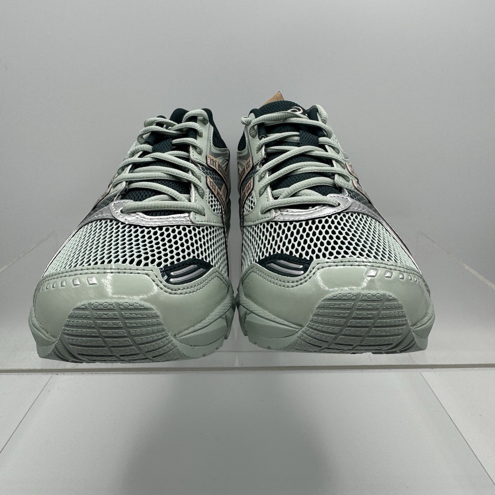 Brand New Asics Gel-DS Trainer 14 Lichen Rock Silver 1203A607-300 Men’s Size 9