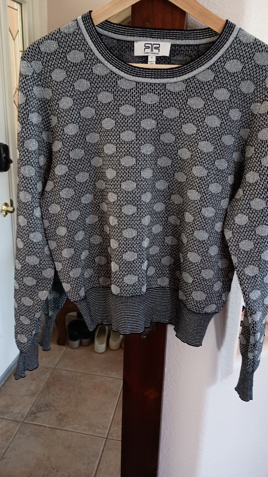 Robert Rodriguez women’s pullover XL silver black polyester