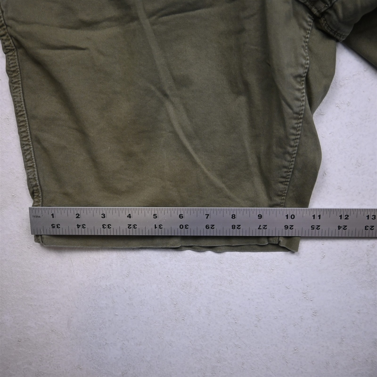 American Eagle 32×8.75″ Green Active Flex Classic Chino Mens Shorts