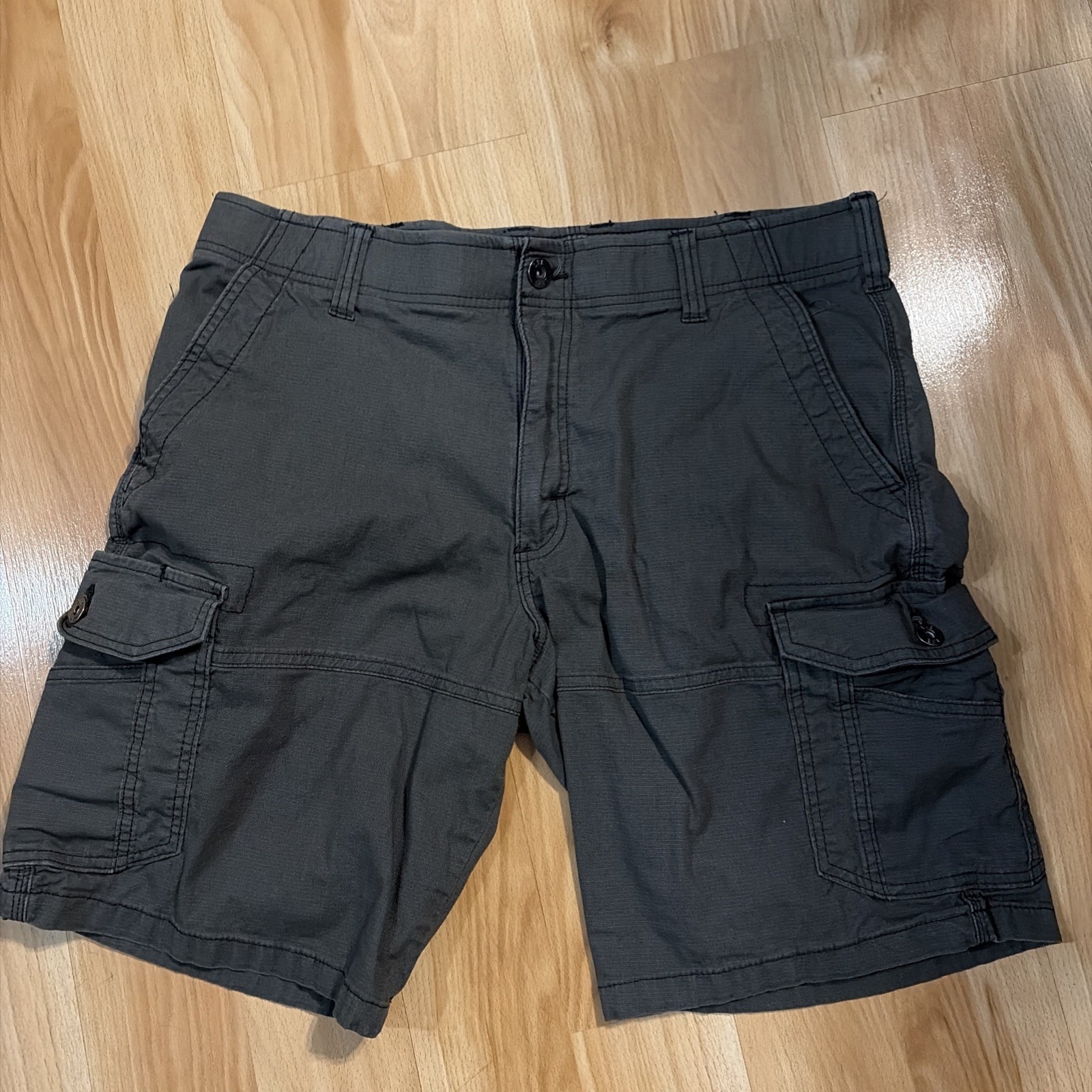 Lee Extreme Motion Mens Cargo Shorts 34 Gray Stretch Utility Pockets 6