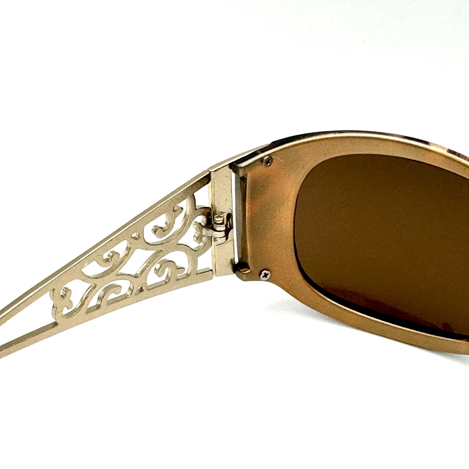 Fashion Oval Sunglasses Brown Tortoise Shell & Designer Ornate Frame Gold Metal