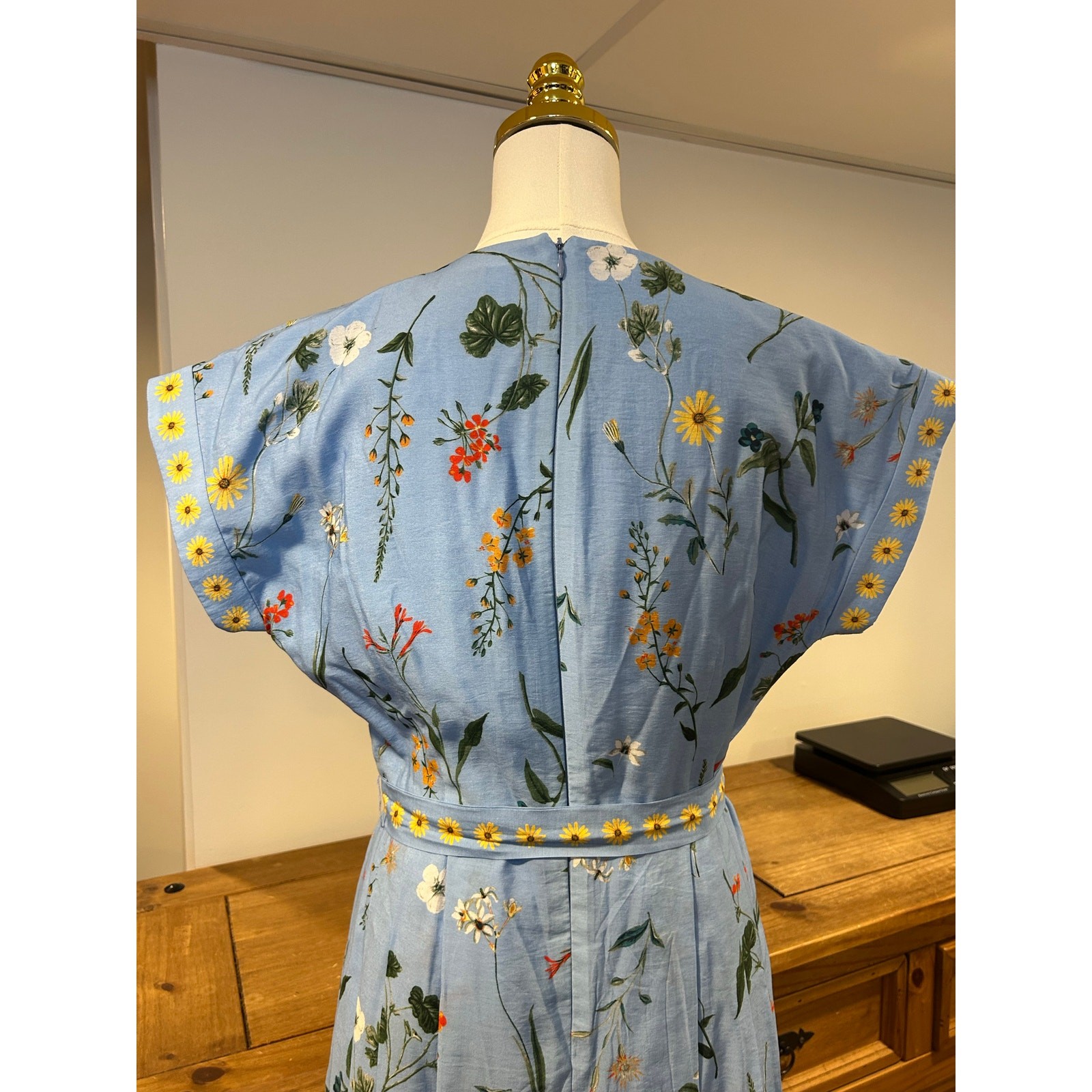 GAL MEETS GLAM Womens Blue Poplin Floral Midi Cottagecore Measures a Medium