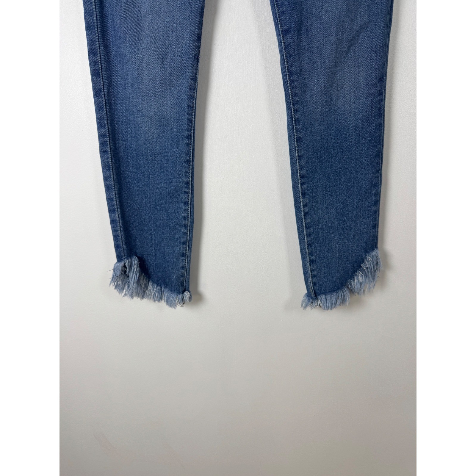 Boho Just Black Denim Womens 29 Skinny Jeans Blue Frayed Tulip Hem BP246J USA