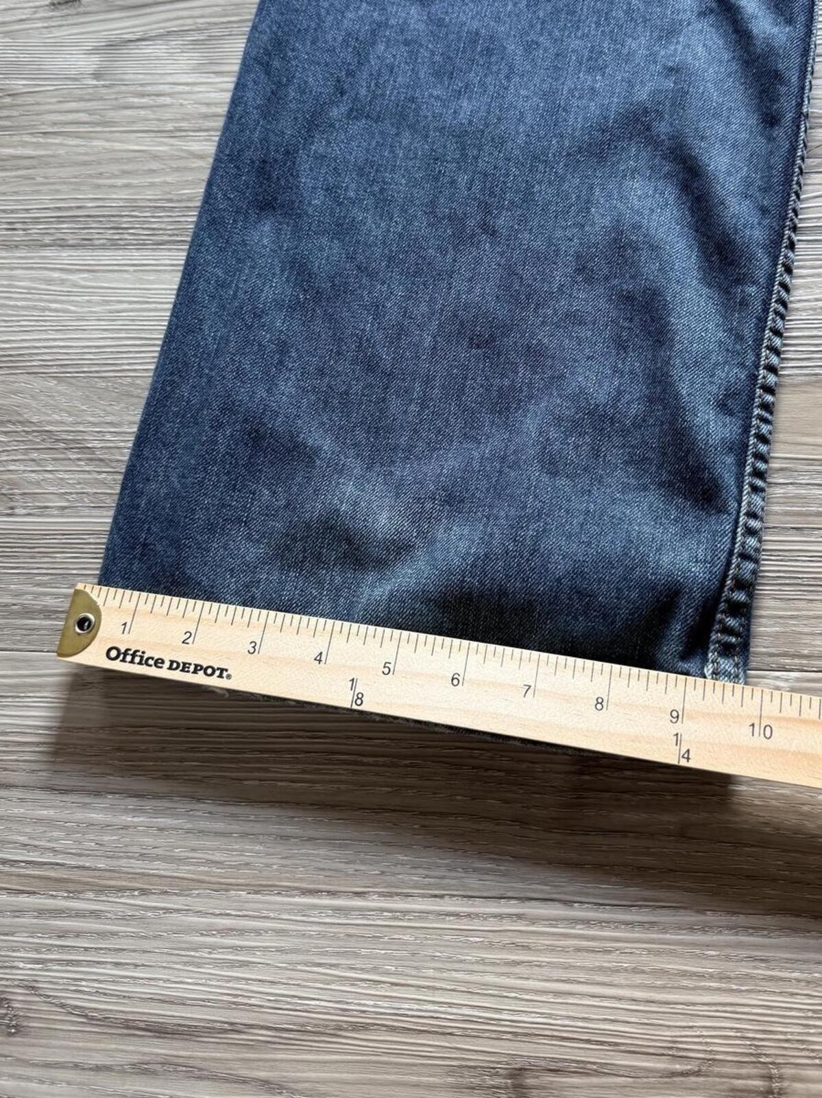 Vintage Levi’s 559 Relaxed Straight Fit Jeans 40×32 Blue Denim