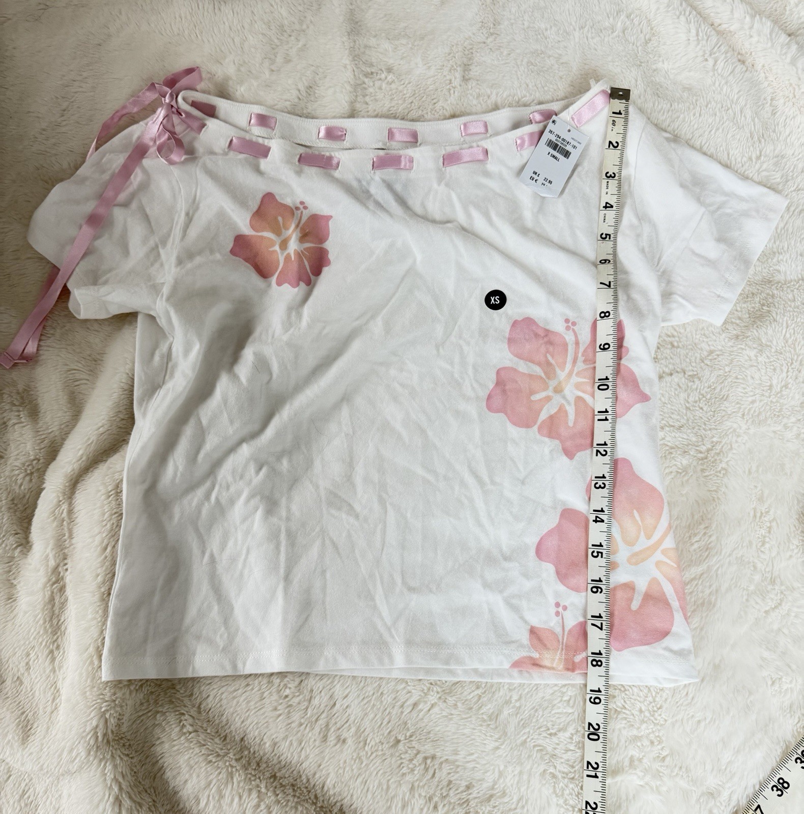 Hollister Women XS Off-Shoulder Floral T-Shirt White/Pink Bow Size XS