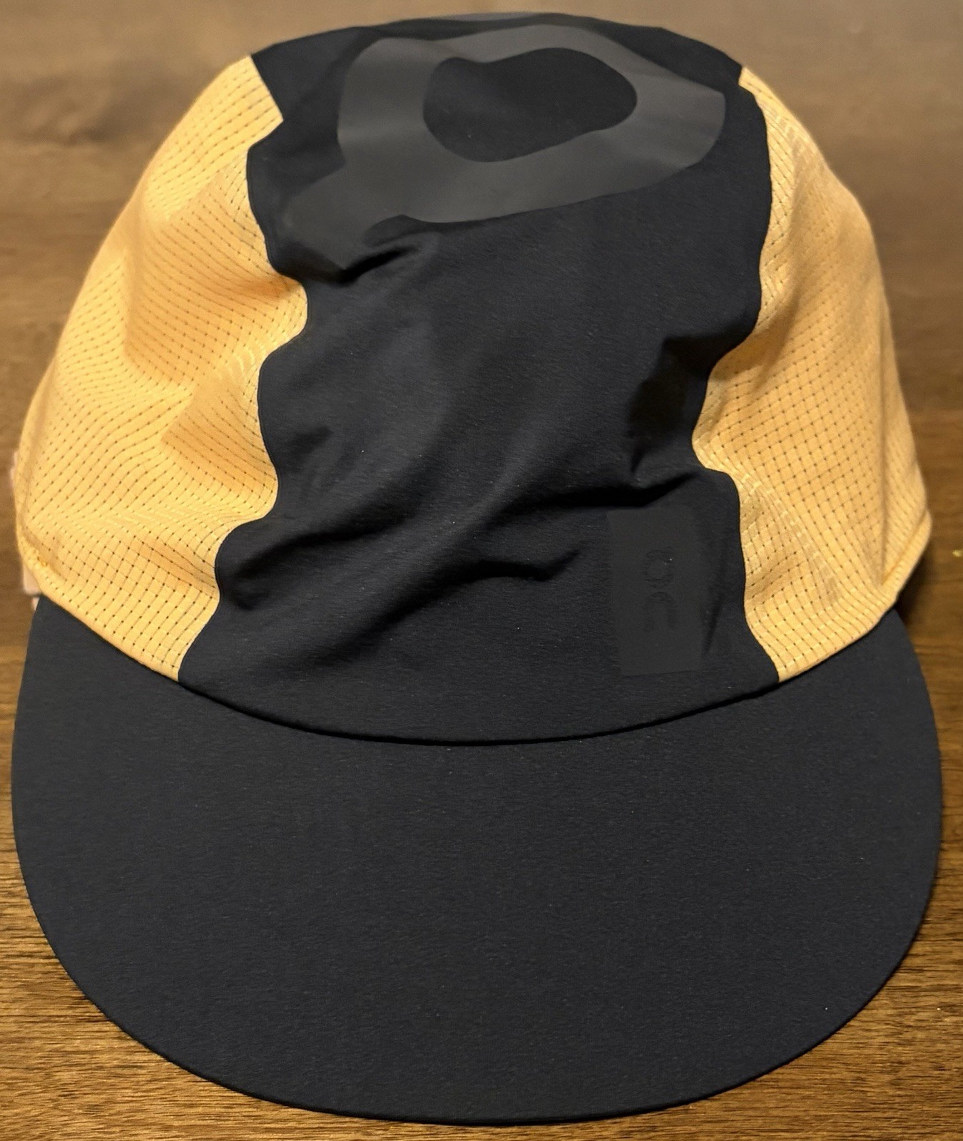 On Running Utility Zero Cap Mango Black Unisex Outdoor On Cloud 3 Panel Hat