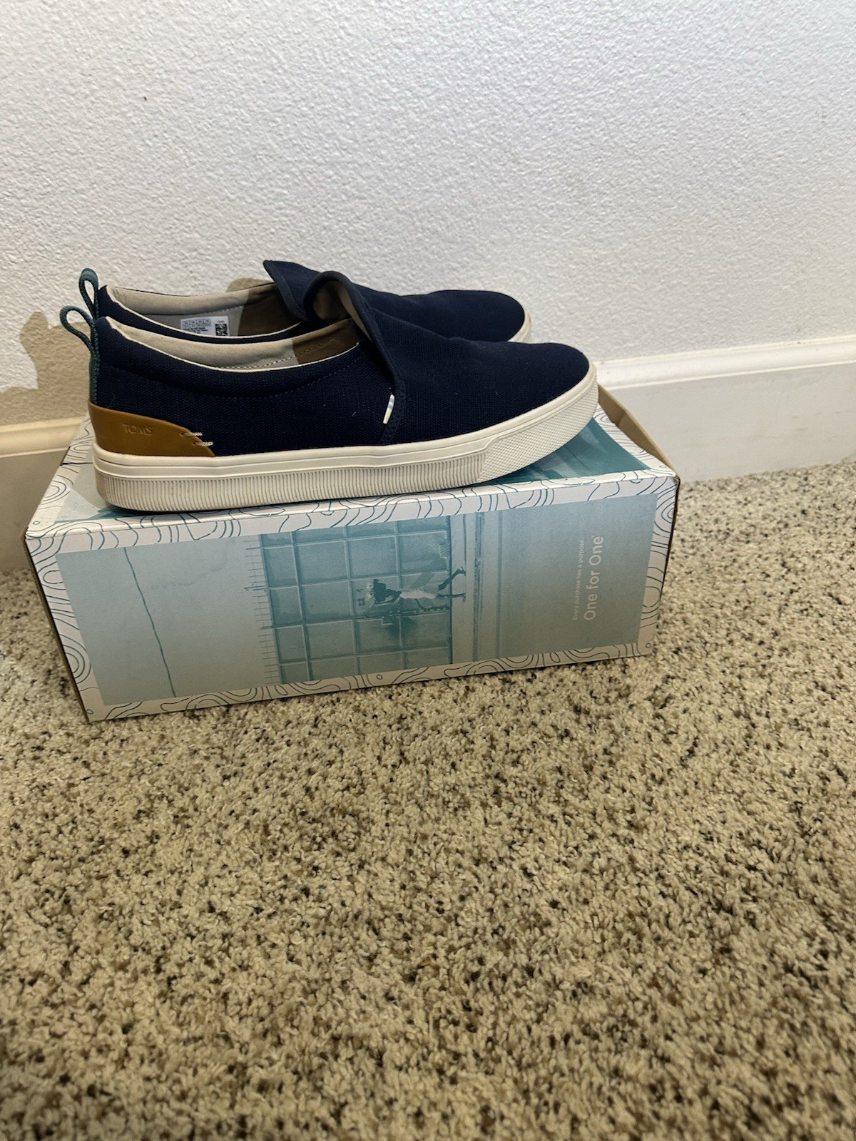 Tom’s TRVL LITE SLIP ON10.5 Navy Heritage Canvas