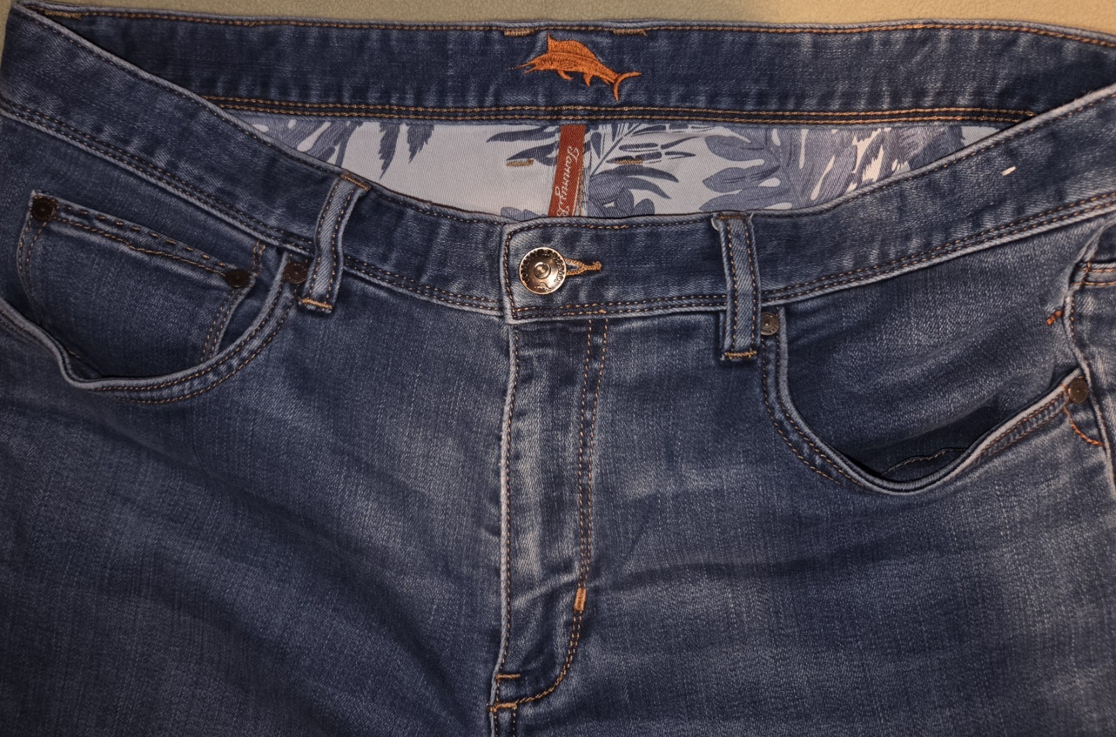 Tommy Bahama Antigua Cove Authentic Jeans – Blue Jeans, 34/32 Men’s Size