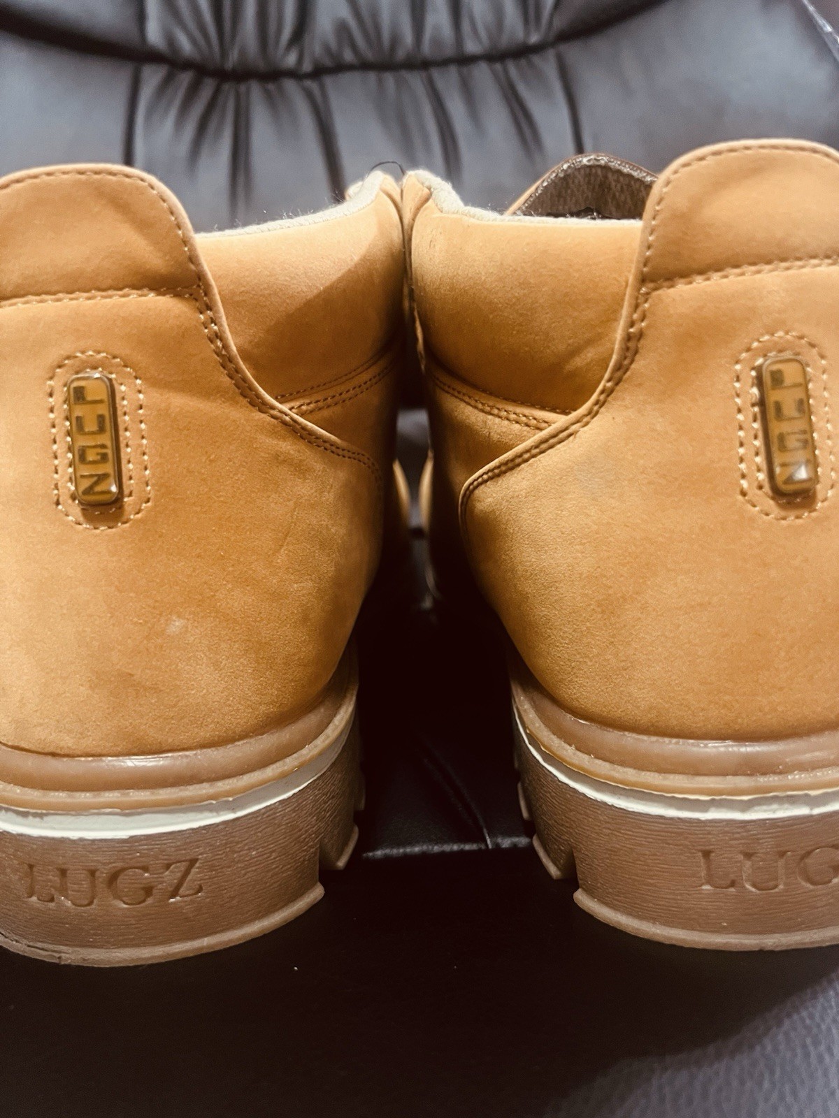 Lugz Tan Suede Men’s Chukka Boots Comfort Lace-Up Rugged Rubber Sole Casual