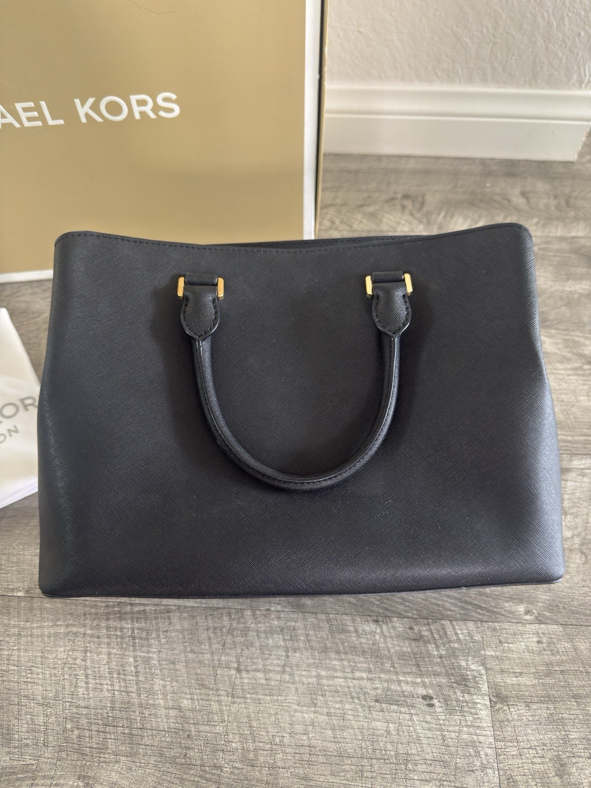 MICHAEL KORS Savannah Black Saffiano Leather Large Satchel Crossbody bag