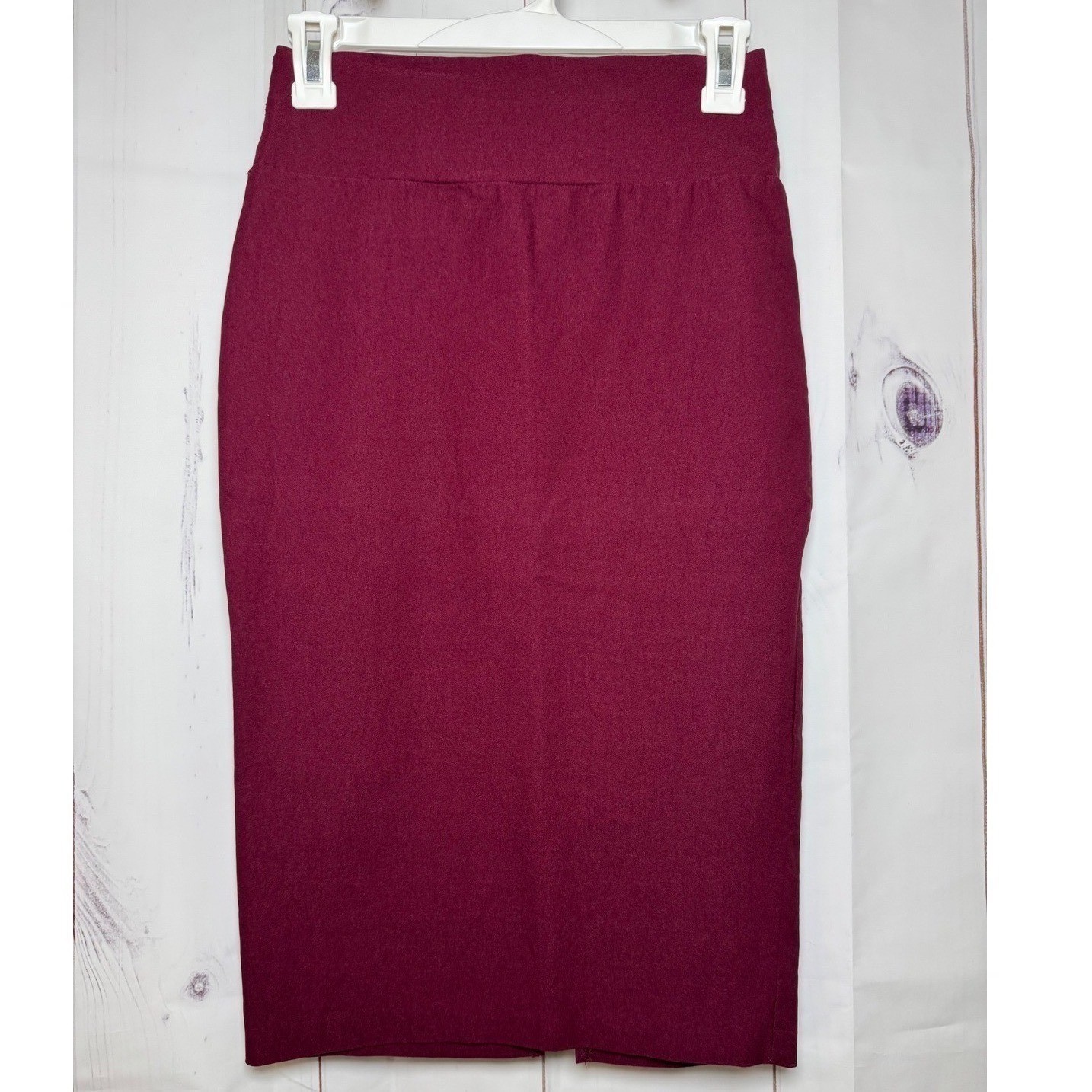 Burgandy Pencil Skirt / Size Medium / Sku0037