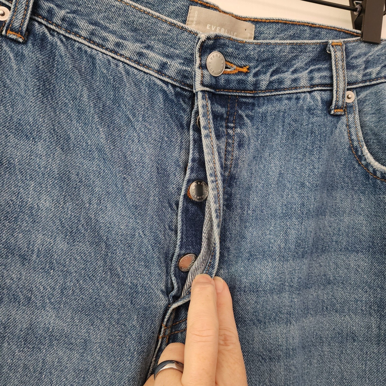 Everlane The Relaxed Straight Fit button fly jeans womens size 33 Reguar