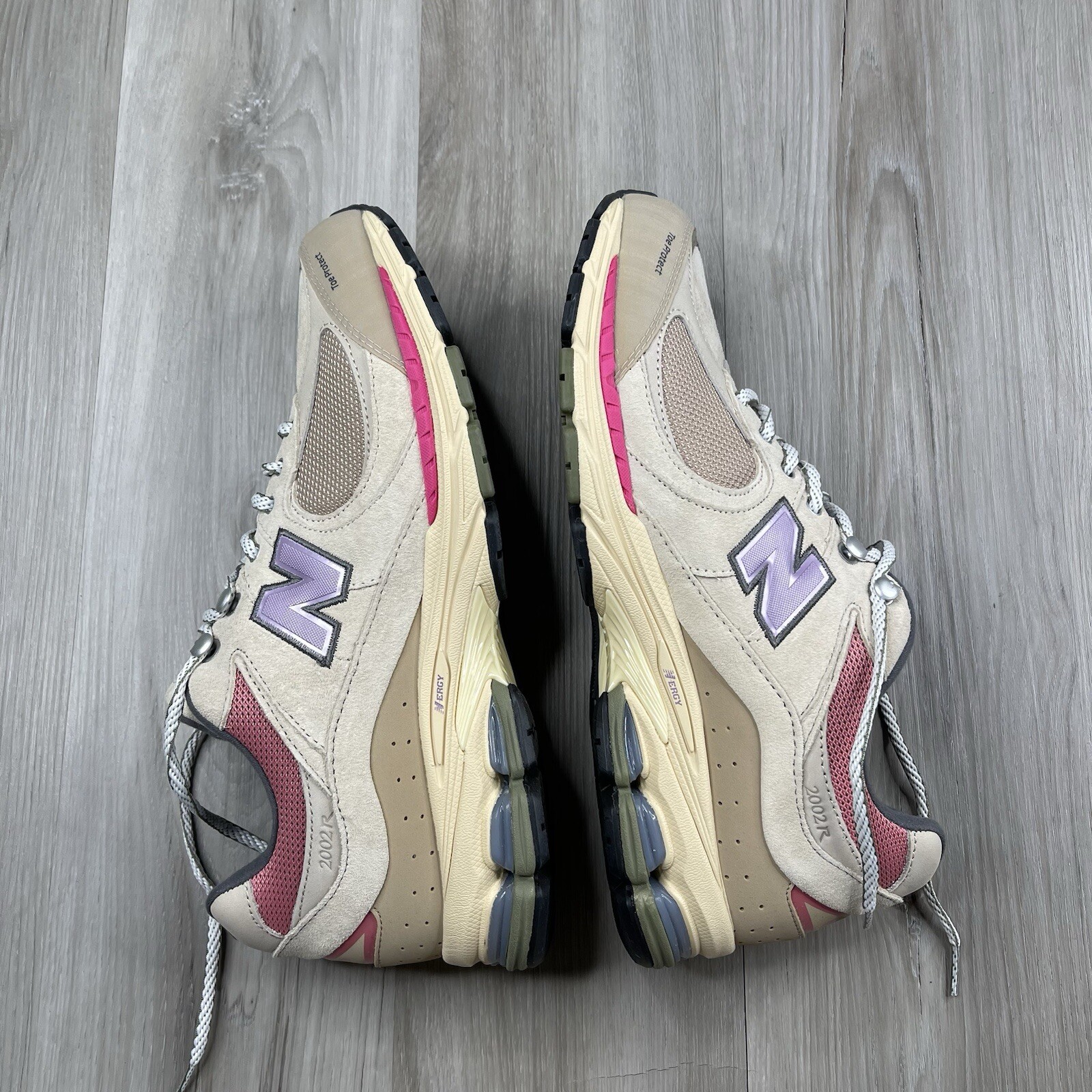 New Balance 2002R Beige Purple Pink Tan Hiking Trail Shoes M2002RWL Mens 12 NWOB