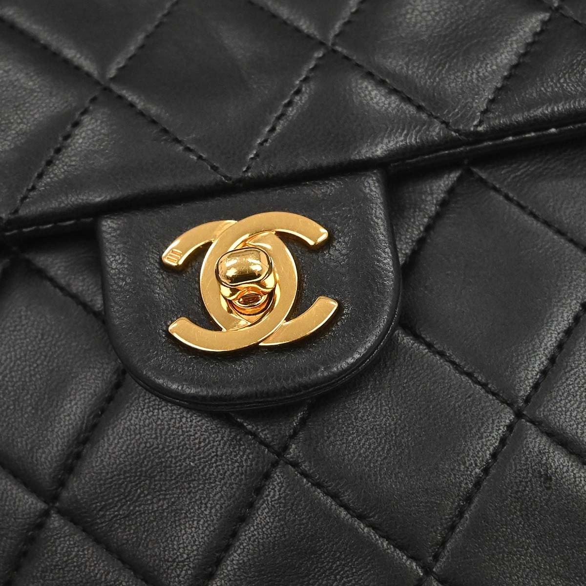 Chanel Black Lambskin Classic Square Flap Shoulder Bag 20 188123