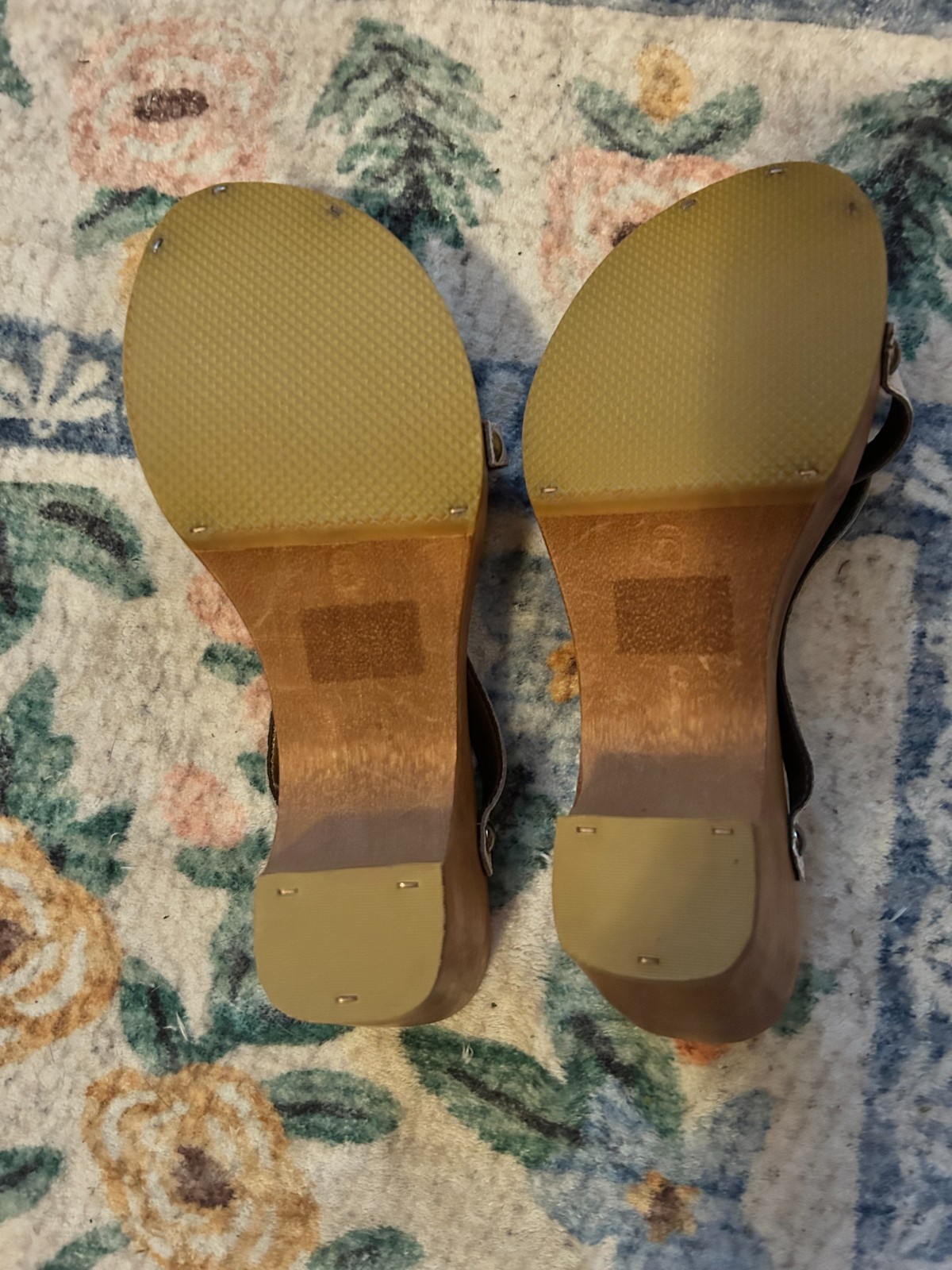 Vintage Y2K Bongo Wooden Heel Platform Sandals Strappy Thong White Leather Sz 6