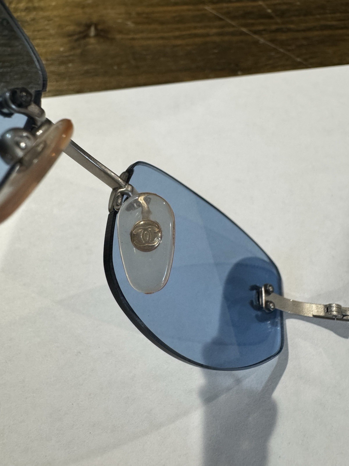 Vintage CHANEL 4002 Rimless Sunglasses Tinted Blue Lenses Silver Metal Frame