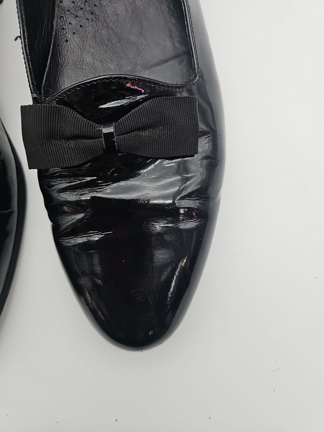 Pre-owned excellent. Made in Italy. Formal bow. 11