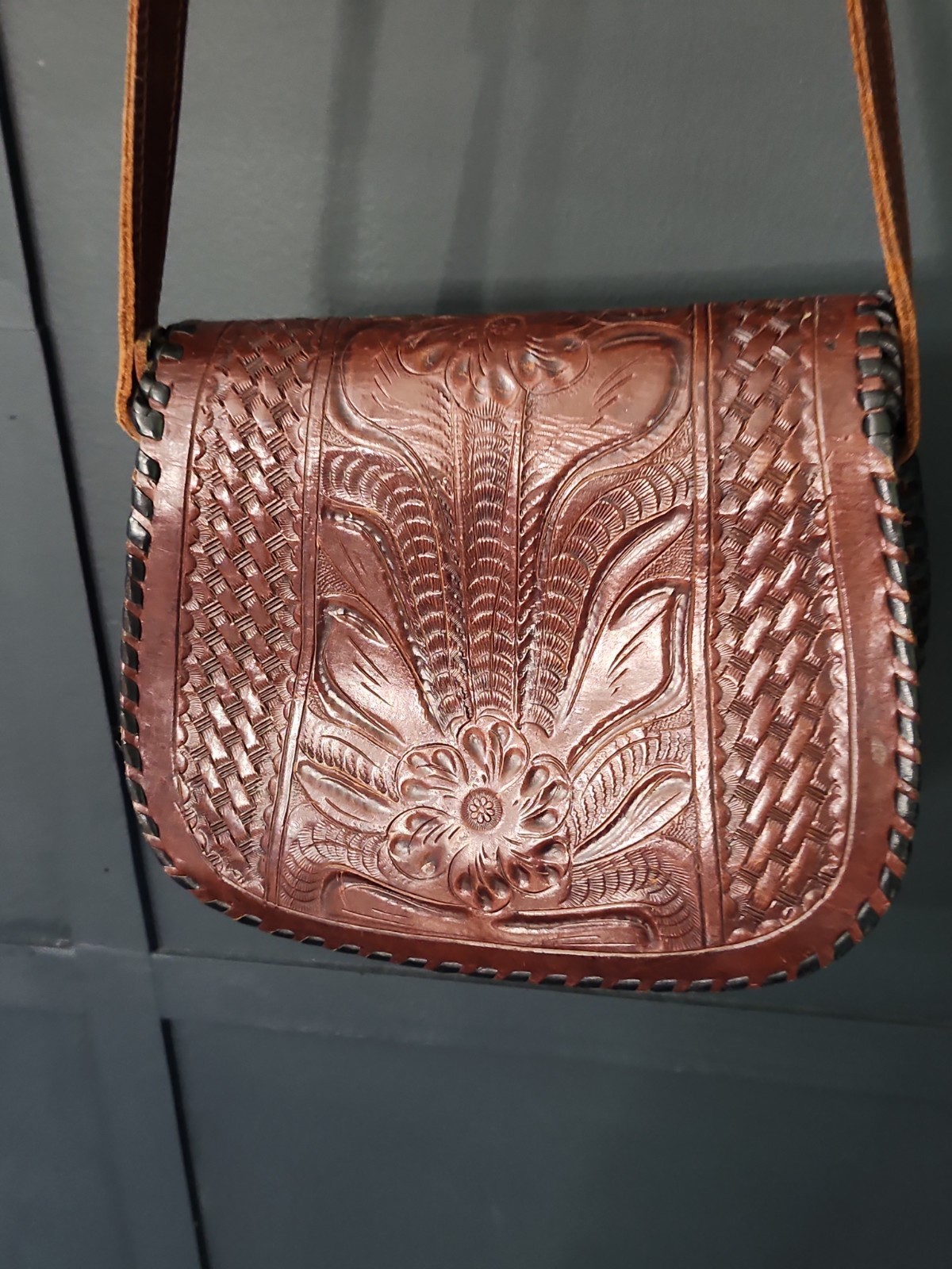 Leaders In Leather Tooled Leather Purse Made In Paraguay Brown Adjustable Strap